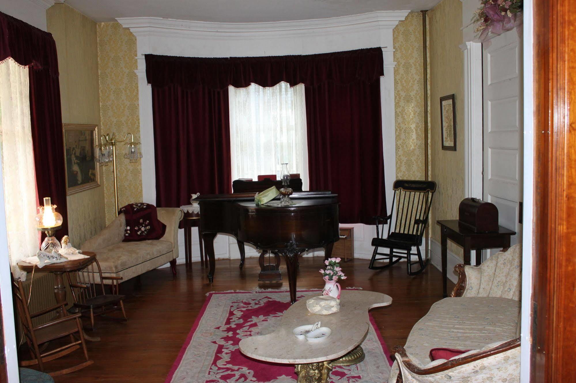 Victorian Charm Inn Towanda Exteriér fotografie